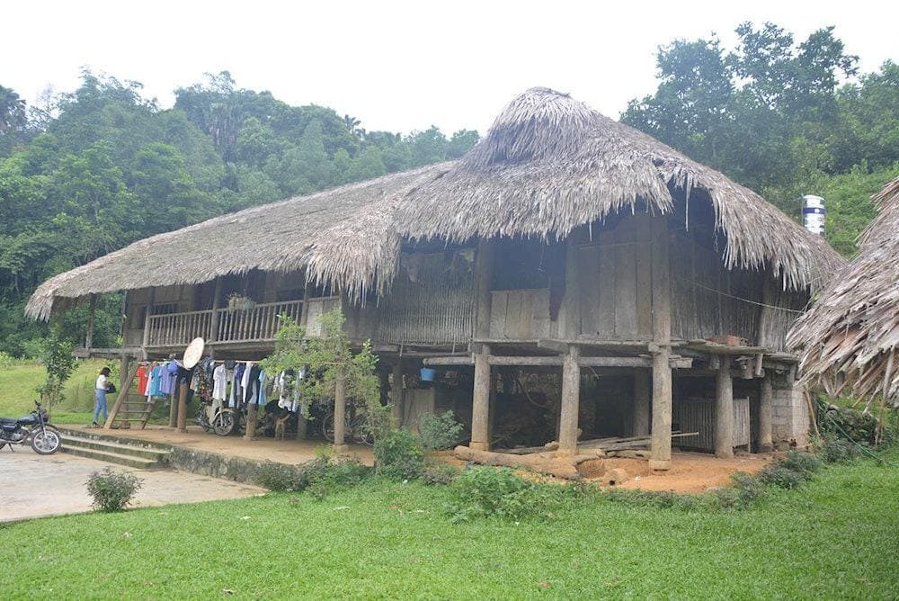 By spending time with the Black H'Mong people, you&rsquo;ll gain a deeper understanding of their daily routines, agricultural practices, and rich cultural traditions